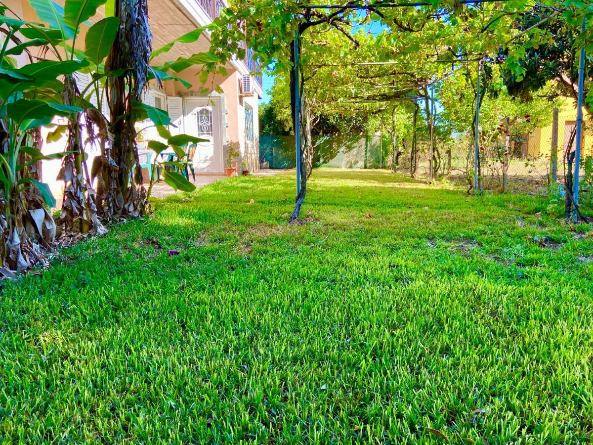 Cottage House,With Big Garden & Lawn Amaliada Exterior photo